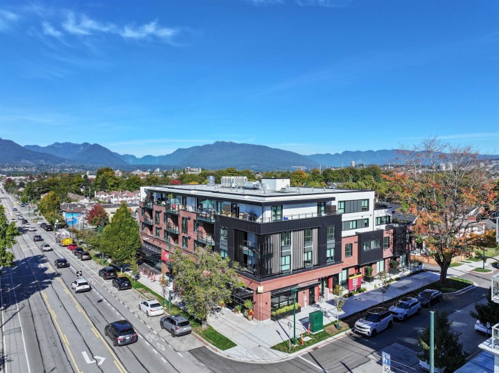 Photo 28 at 2421 Grant Street, Renfrew VE, Vancouver East