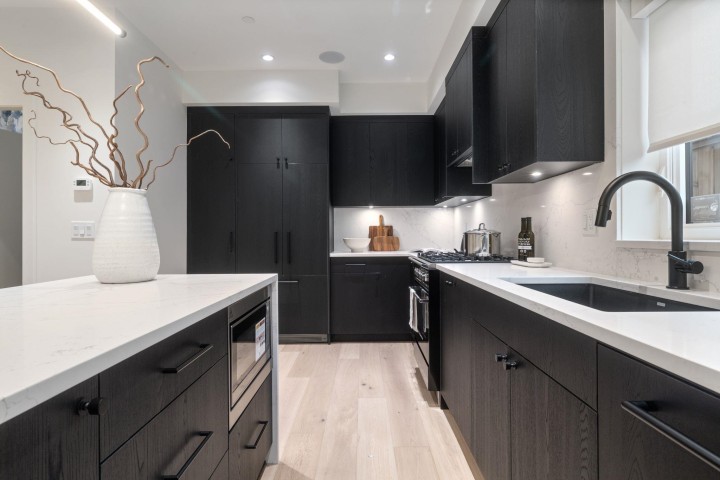 Photo 9 at 2 - 2539 Grant Street, Renfrew VE, Vancouver East