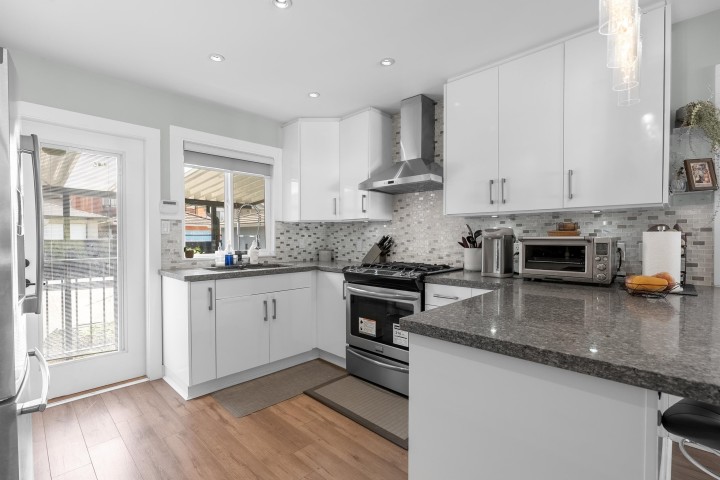 Photo 6 at 2576 E 27th Avenue, Collingwood VE, Vancouver East