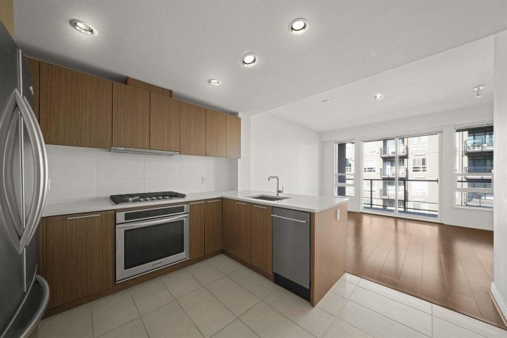 Photo 7 at 611 - 6033 Gray Avenue, University VW, Vancouver West