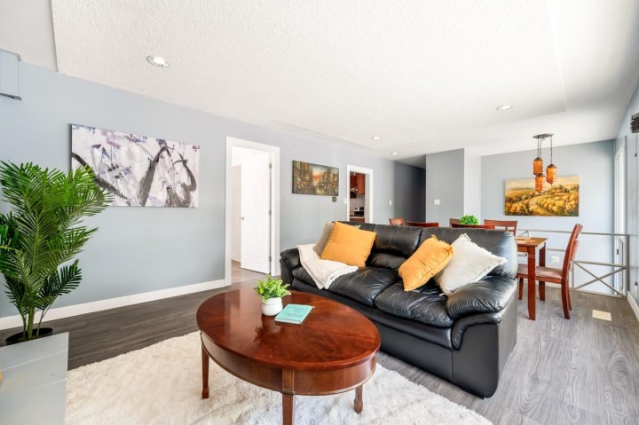 Photo 7 at 6175 Quebec Street, Main, Vancouver East