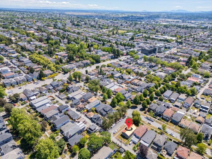 Photo 38 at 6175 Quebec Street, Main, Vancouver East