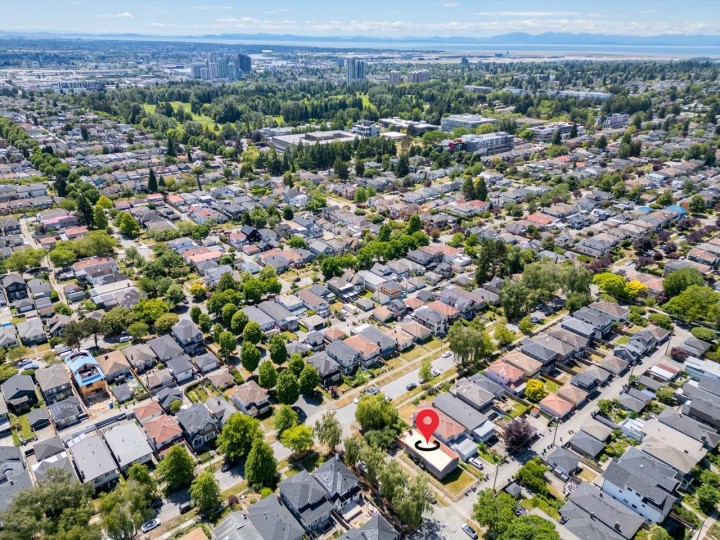 Photo 37 at 6175 Quebec Street, Main, Vancouver East