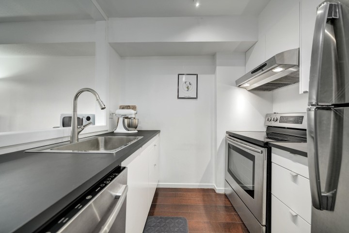 Photo 11 at 210 - 1099 E Broadway, Mount Pleasant VE, Vancouver East