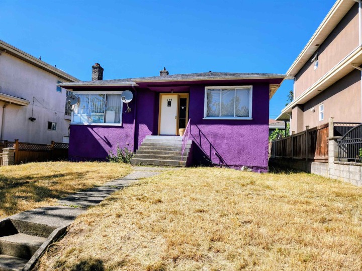 Photo 1 at 429 E 50th Avenue, South Vancouver, Vancouver East