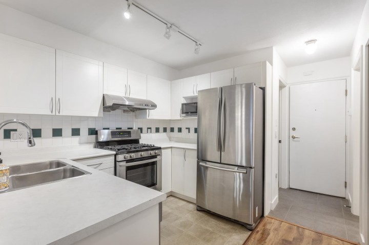 Photo 9 at 104 - 688 E 16th Avenue, Fraser VE, Vancouver East