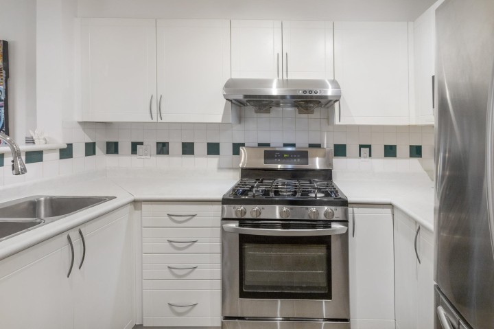 Photo 10 at 104 - 688 E 16th Avenue, Fraser VE, Vancouver East