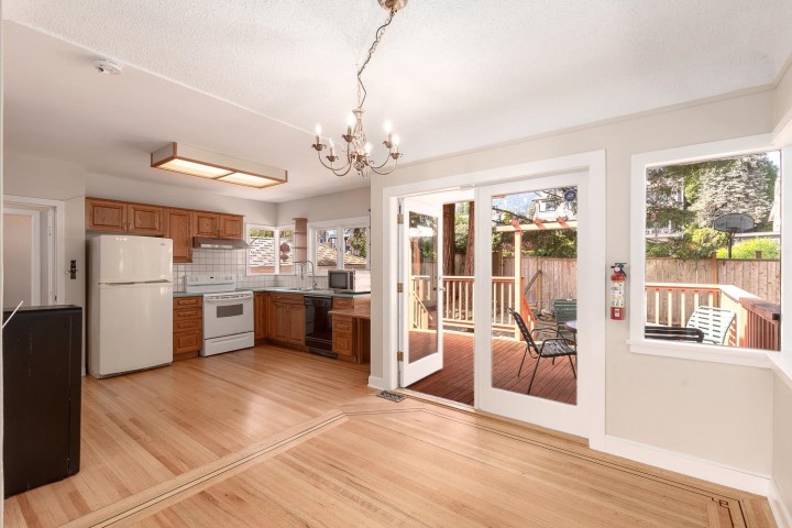Photo 12 at 1441 Haywood Avenue, Ambleside, West Vancouver