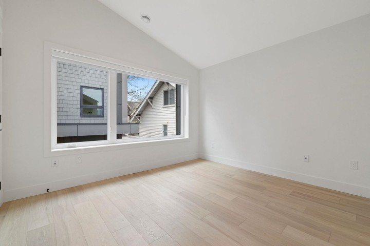 Photo 14 at 1 - 2539 Grant Avenue, Renfrew VE, Vancouver East