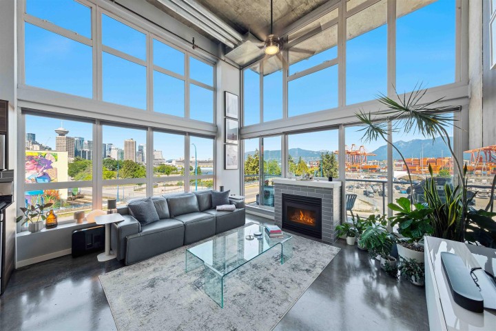 Photo 4 at 407 - 289 Alexander Street, Strathcona, Vancouver East