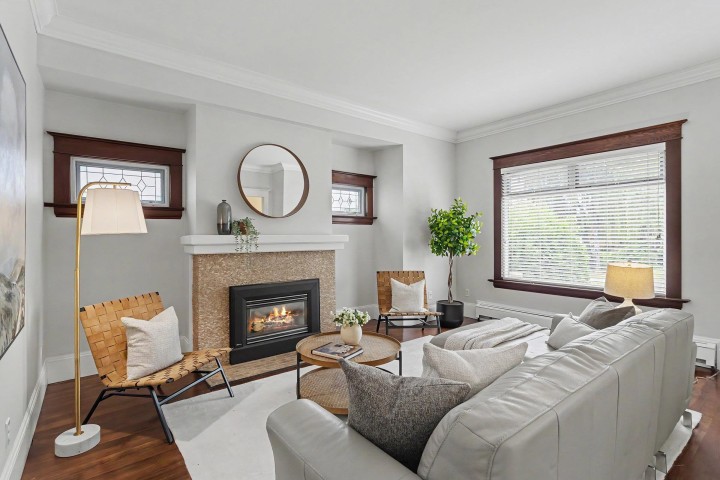 Photo 4 at 4072 Ontario Street, Main, Vancouver East