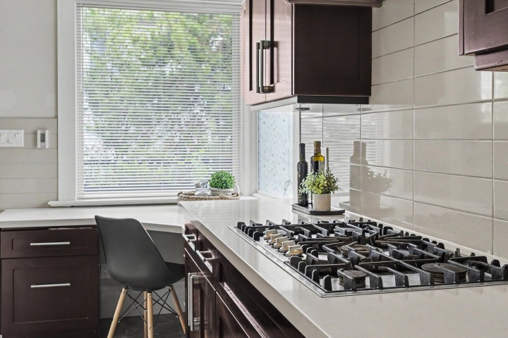 Photo 8 at 4072 Ontario Street, Main, Vancouver East