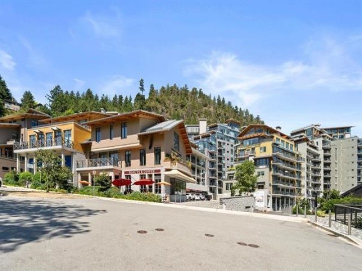 Photo 2 at 204 - 6699 Nelson Avenue, Horseshoe Bay WV, West Vancouver