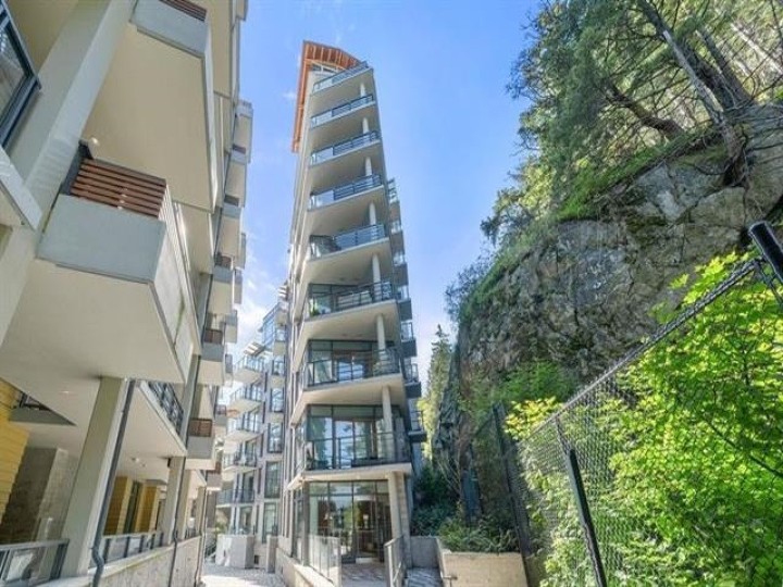 Photo 3 at 204 - 6699 Nelson Avenue, Horseshoe Bay WV, West Vancouver
