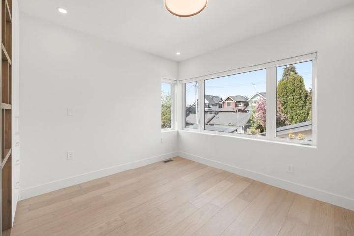Photo 18 at 2 - 625 E 24th Avenue, Fraser VE, Vancouver East