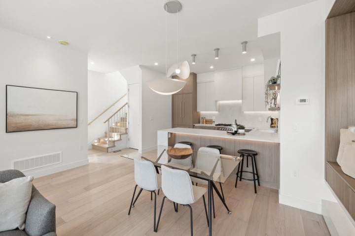 Photo 10 at 1 - 625 E 24th Avenue, Fraser VE, Vancouver East