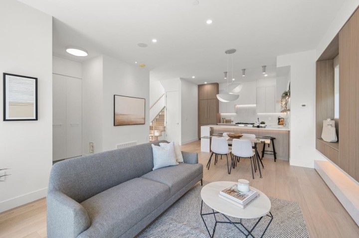 Photo 8 at 1 - 625 E 24th Avenue, Fraser VE, Vancouver East