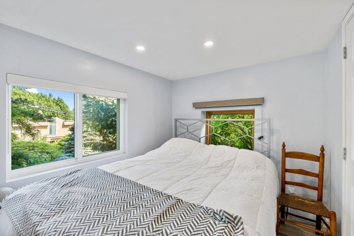 Photo 28 at 445 N Oxley Street, West Bay, West Vancouver