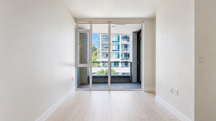 Photo 7 at 405 - 3538 Sawmill Crescent, South Marine, Vancouver East
