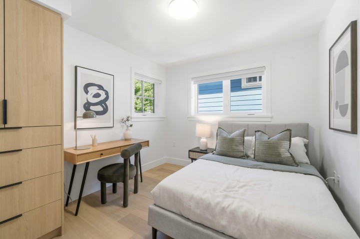Photo 12 at 1 - 550 Kaslo Street, Renfrew VE, Vancouver East