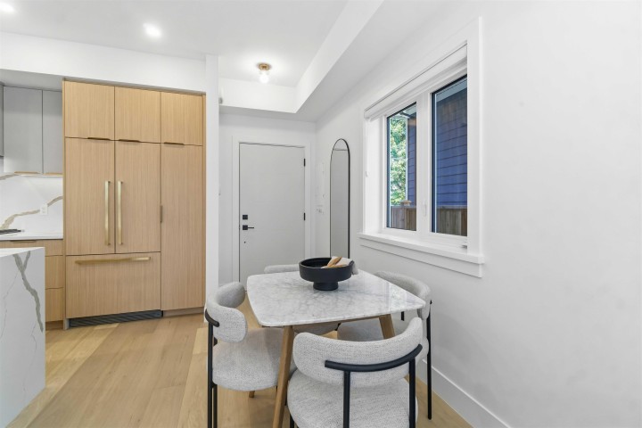 Photo 7 at 1 - 550 Kaslo Street, Renfrew VE, Vancouver East