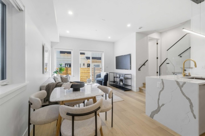 Photo 5 at 1 - 550 Kaslo Street, Renfrew VE, Vancouver East