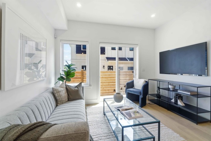 Photo 4 at 1 - 550 Kaslo Street, Renfrew VE, Vancouver East
