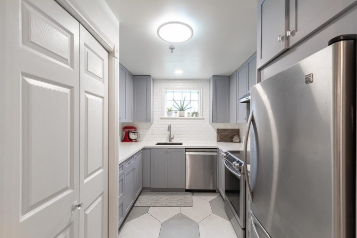 Photo 8 at 1 - 451 E Pender Street, Strathcona, Vancouver East