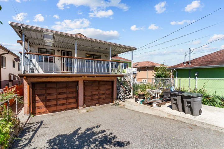 Photo 23 at 2986 E 3rd Avenue, Vancouver East