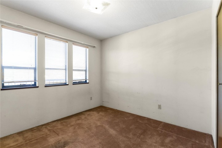 Photo 12 at 2986 E 3rd Avenue, Vancouver East
