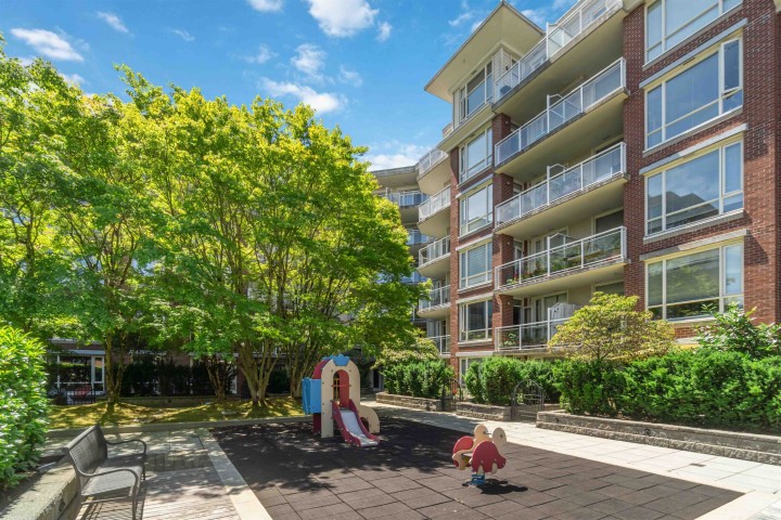 Photo 5 at 424 - 4078 Knight Street, Knight, Vancouver East