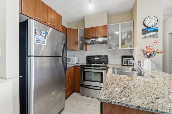 Photo 9 at 424 - 4078 Knight Street, Knight, Vancouver East