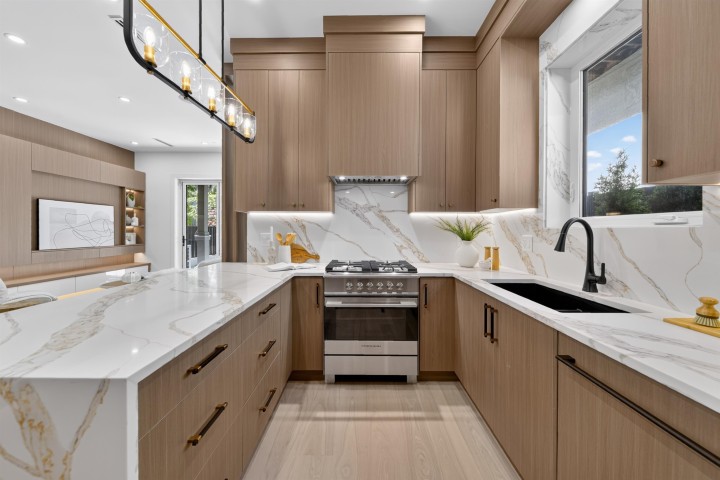 Photo 6 at 1 - 847 E 10th Avenue, Mount Pleasant VE, Vancouver East