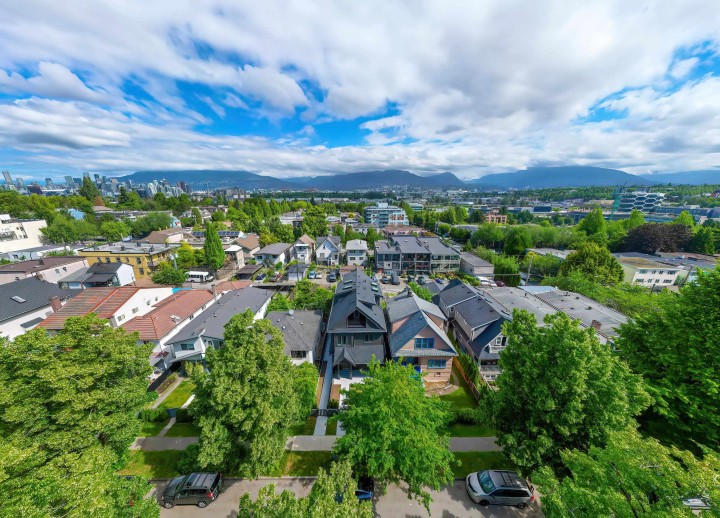 Photo 18 at 1 - 847 E 10th Avenue, Mount Pleasant VE, Vancouver East