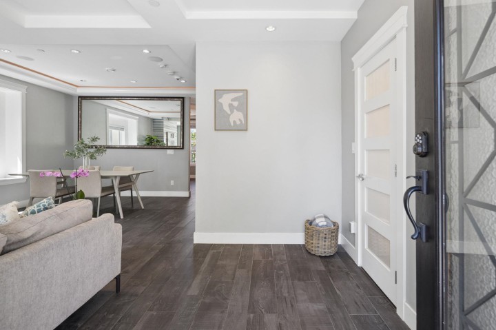 Photo 3 at 3233 Grant Street, Renfrew VE, Vancouver East