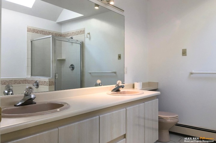 Photo 8 at 4396 W 11th Avenue, Point Grey, Vancouver West