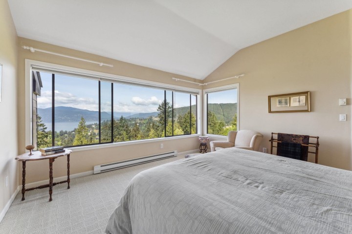 Photo 17 at 5207 Aspen Drive, Upper Caulfeild, West Vancouver