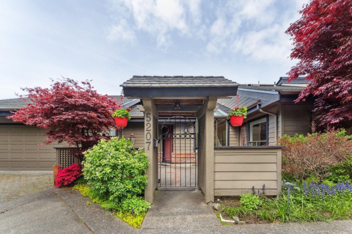 Photo 38 at 5207 Aspen Drive, Upper Caulfeild, West Vancouver