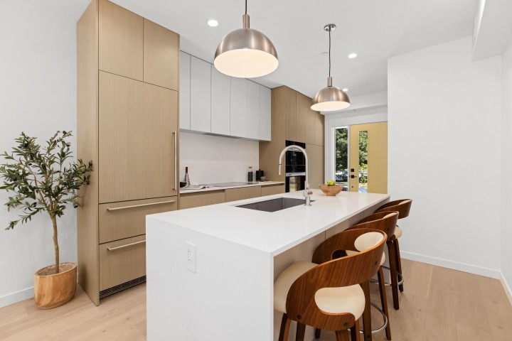 Photo 2 at 4805 Laurel Street, Cambie, Vancouver West