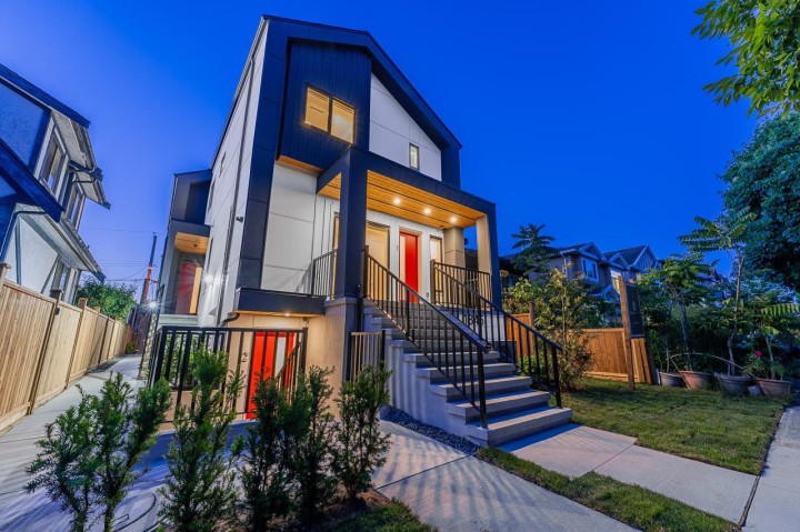Photo 3 at 1 - 1845 E 51st Avenue, Killarney VE, Vancouver East