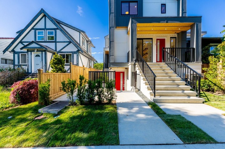 Photo 3 at 3 - 1845 E 51st Avenue, Killarney VE, Vancouver East