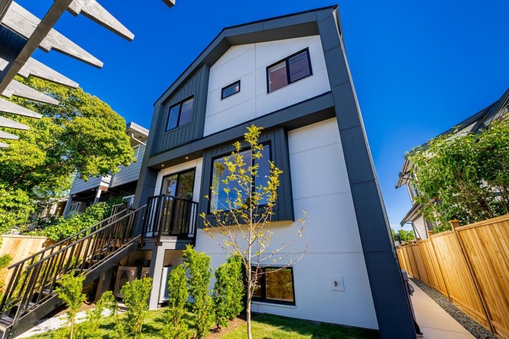 Photo 38 at 3 - 1845 E 51st Avenue, Killarney VE, Vancouver East