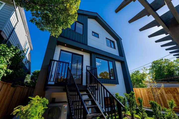 Photo 37 at 3 - 1845 E 51st Avenue, Killarney VE, Vancouver East