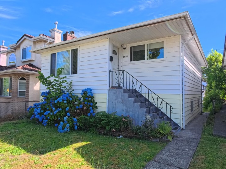Photo 3 at 3416 Monmouth Avenue, Collingwood VE, Vancouver East