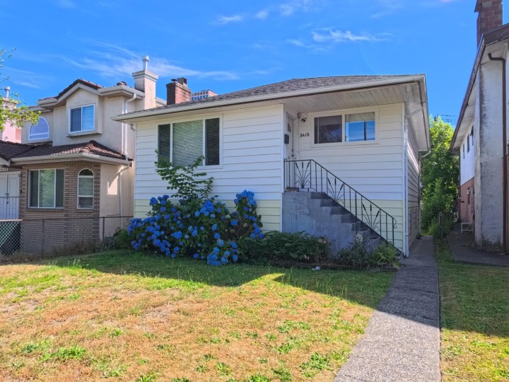 Photo 1 at 3416 Monmouth Avenue, Collingwood VE, Vancouver East