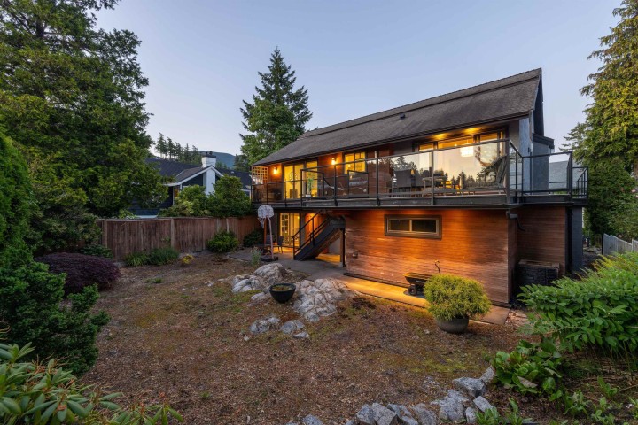 Photo 12 at 4786 Meadfeild Court, Caulfeild, West Vancouver