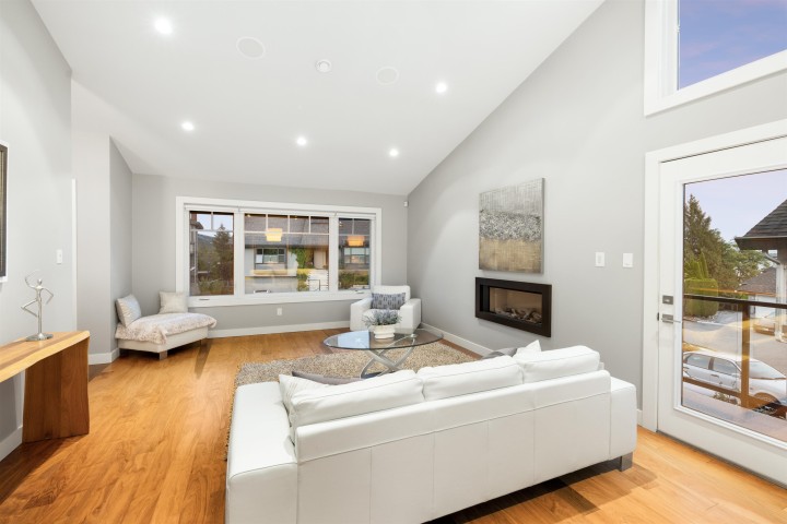 Photo 10 at 4786 Meadfeild Court, Caulfeild, West Vancouver