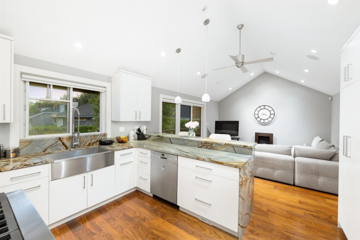 Photo 15 at 4786 Meadfeild Court, Caulfeild, West Vancouver