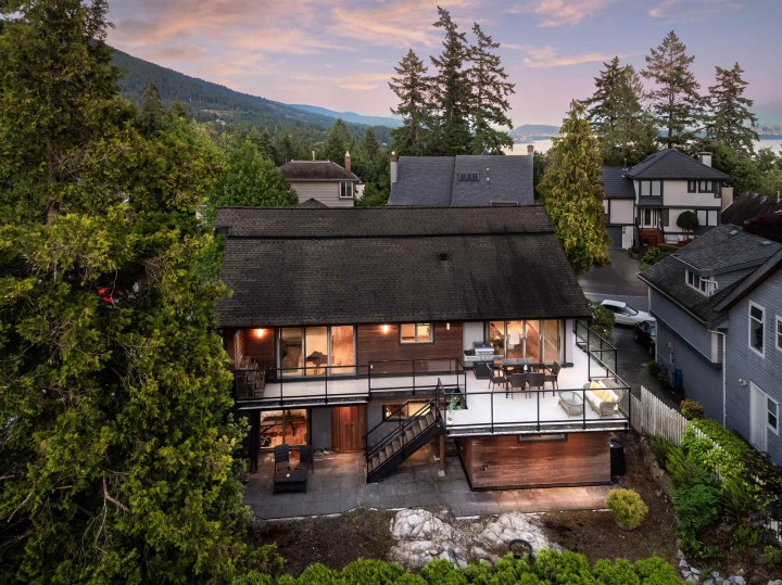 Photo 11 at 4786 Meadfeild Court, Caulfeild, West Vancouver