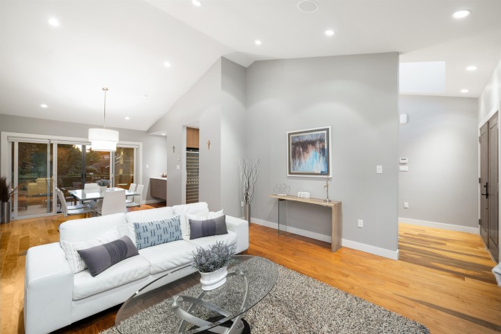 Photo 8 at 4786 Meadfeild Court, Caulfeild, West Vancouver